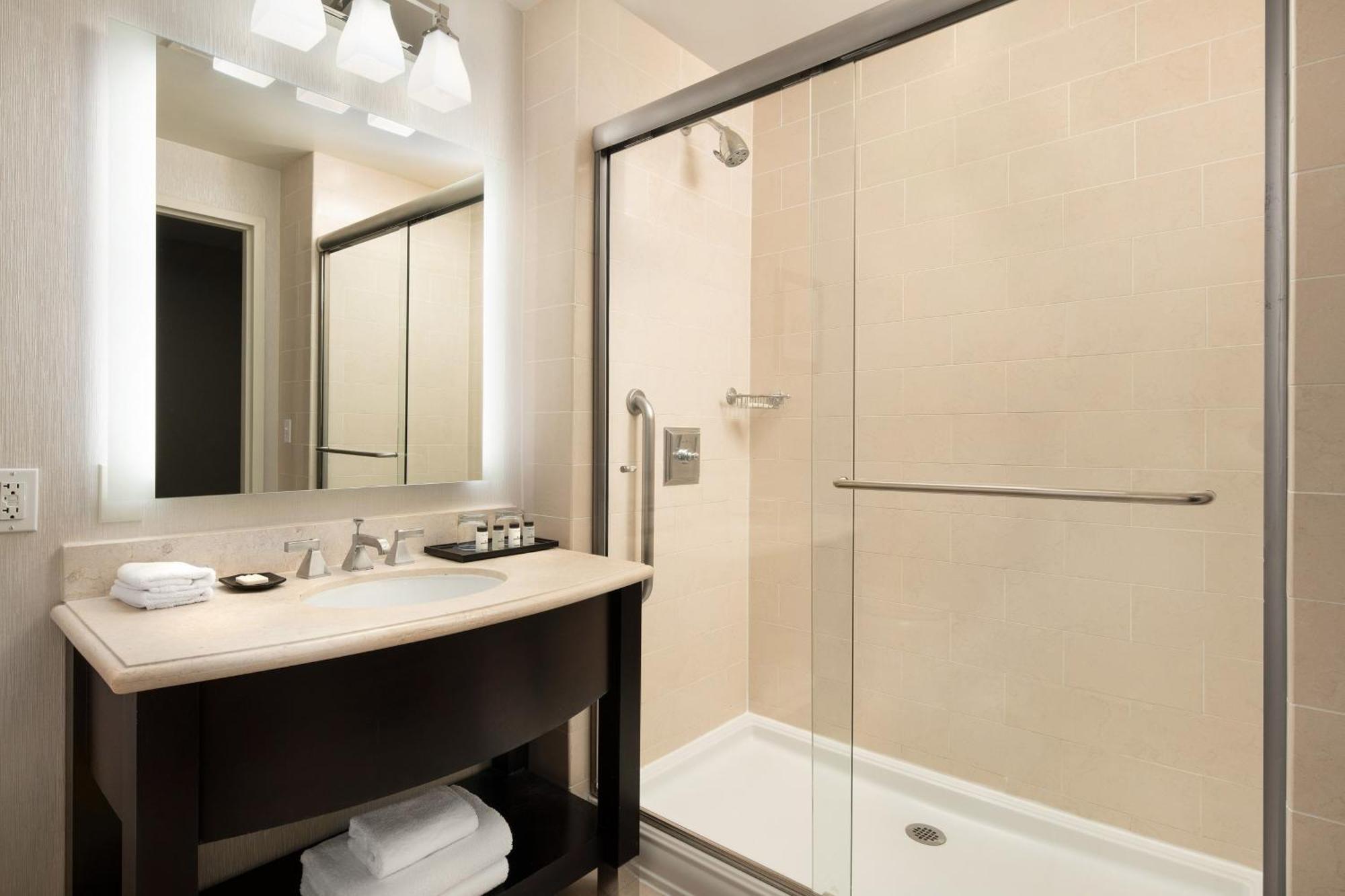 Sheraton Garden Grove-Anaheim South Buitenkant foto